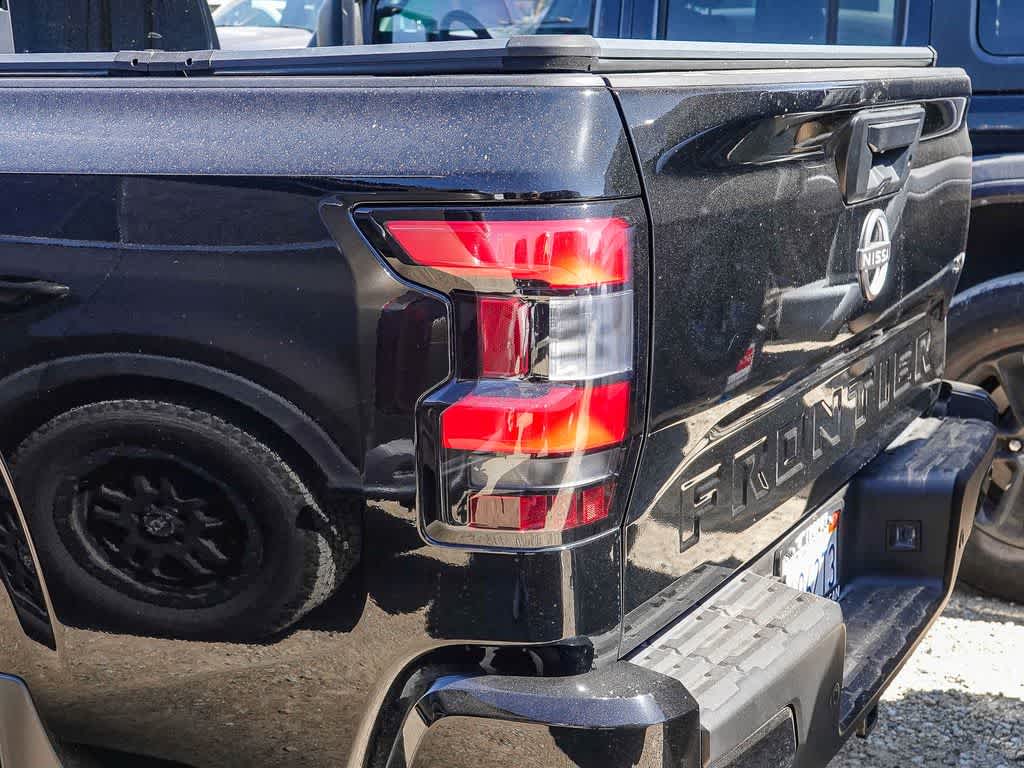 Thumbnail: 2023 Nissan Frontier - 10