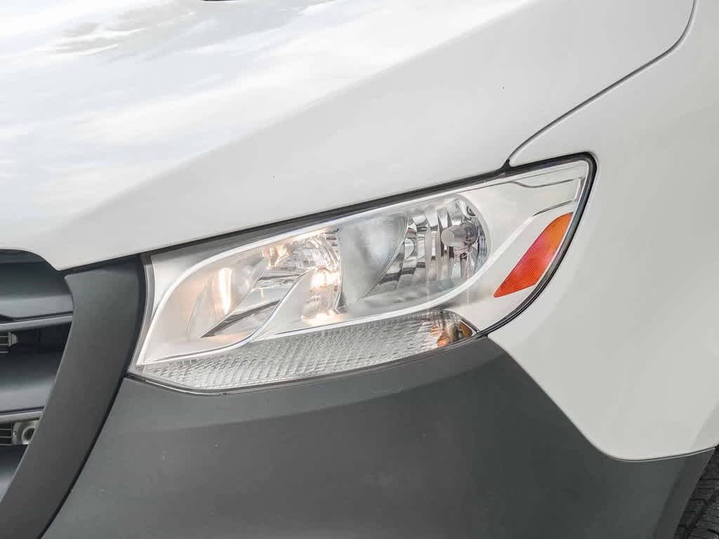 Thumbnail: 2020 Mercedes-Benz Sprinter - 8