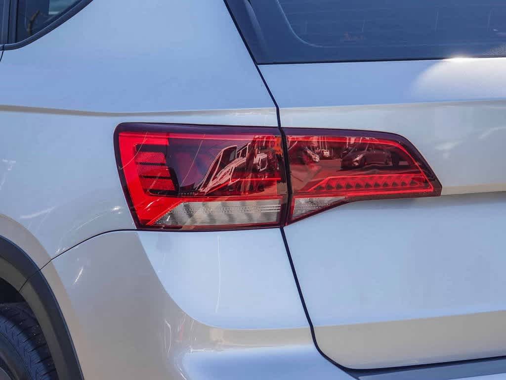 Thumbnail: 2022 Volkswagen Taos - 7