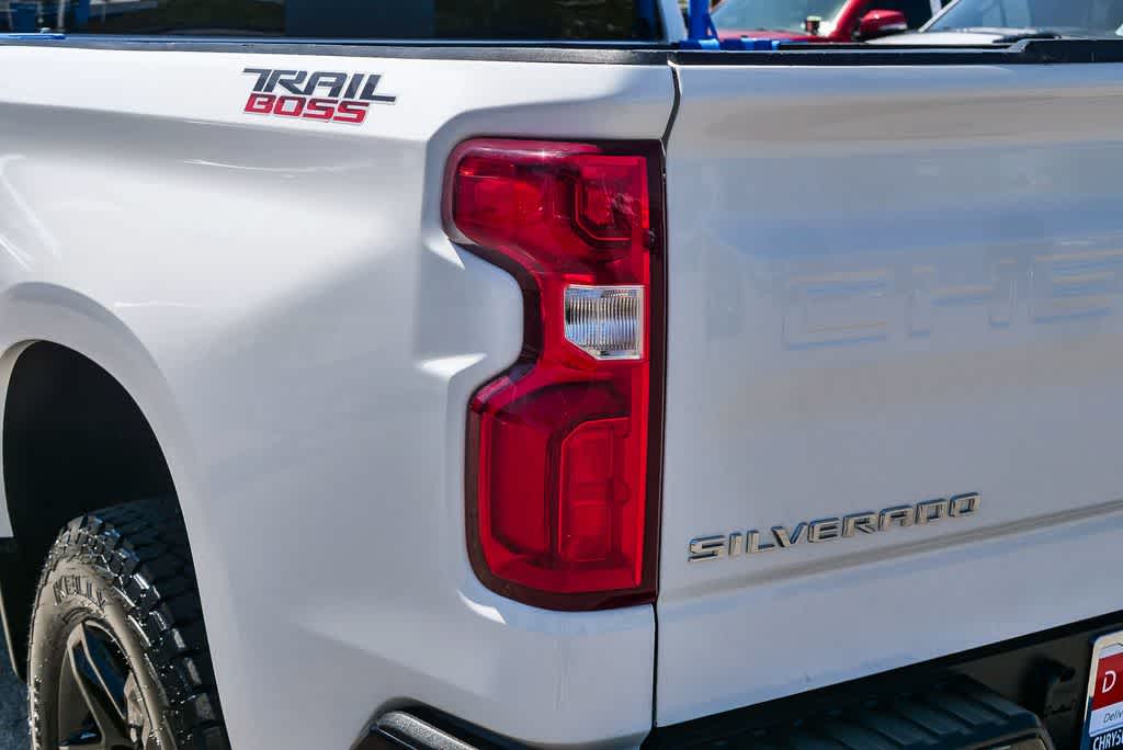 Thumbnail: 2020 Chevrolet Silverado 1500 - 7