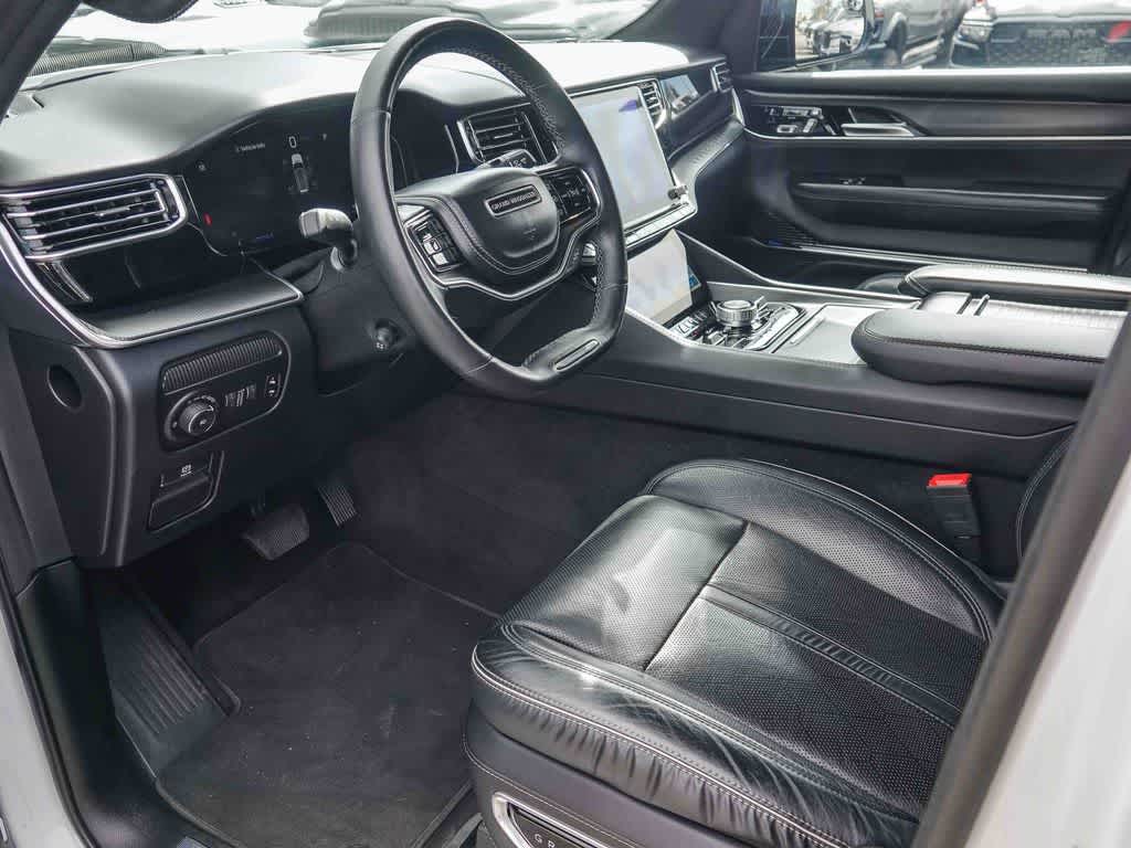 Thumbnail: 2024 Jeep Grand Wagoneer L - 16