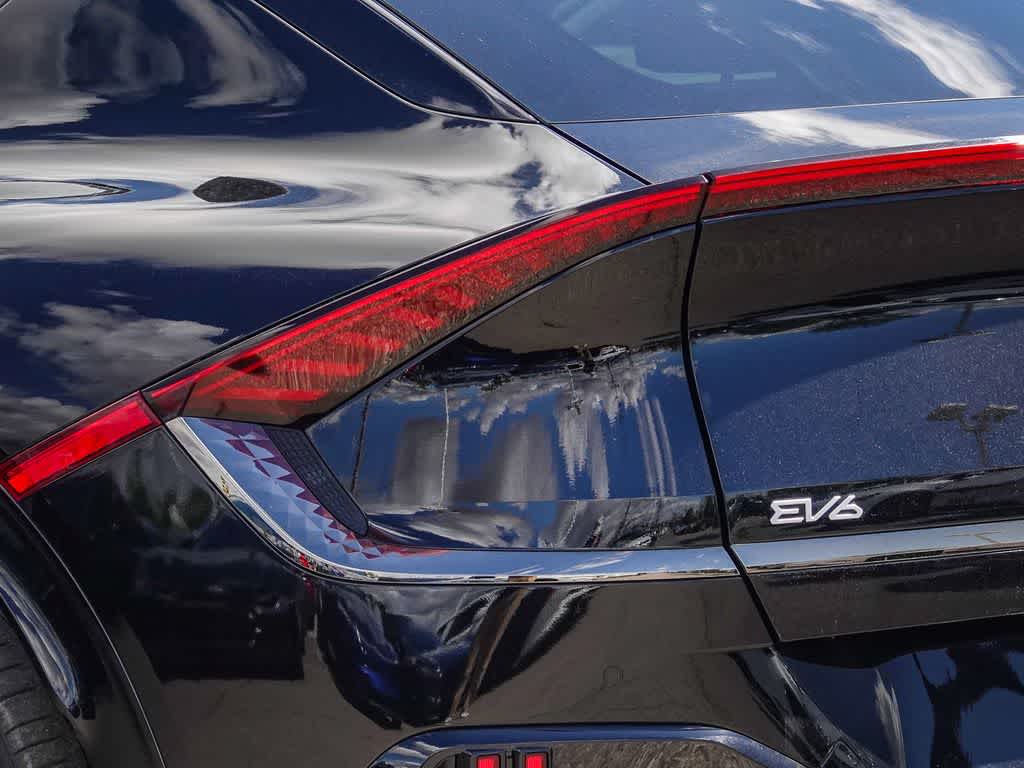 Thumbnail: 2023 Kia EV6 - 7