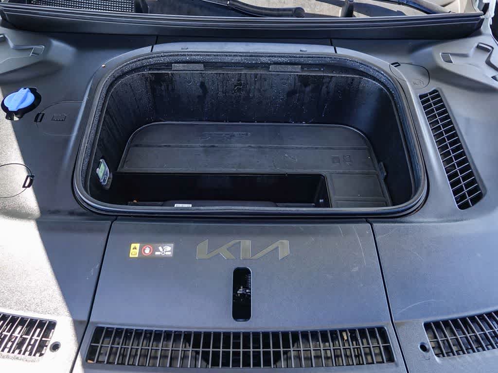 Thumbnail: 2024 Kia EV9 - 26