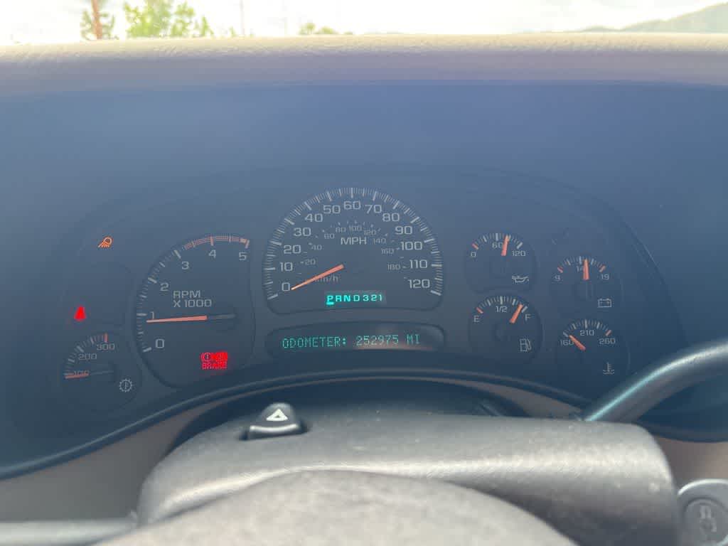 Thumbnail: 2005 Chevrolet Silverado 2500 - 6