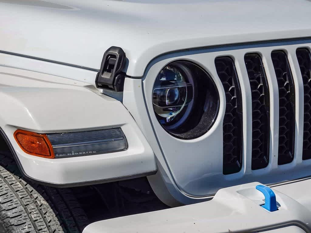 2022 Jeep Wrangler Unlimited Sahara 5