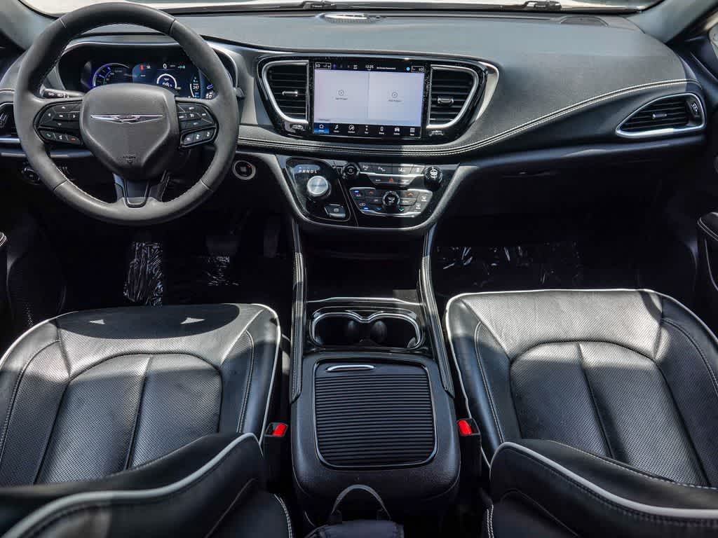 Thumbnail: 2024 Chrysler Pacifica - 10