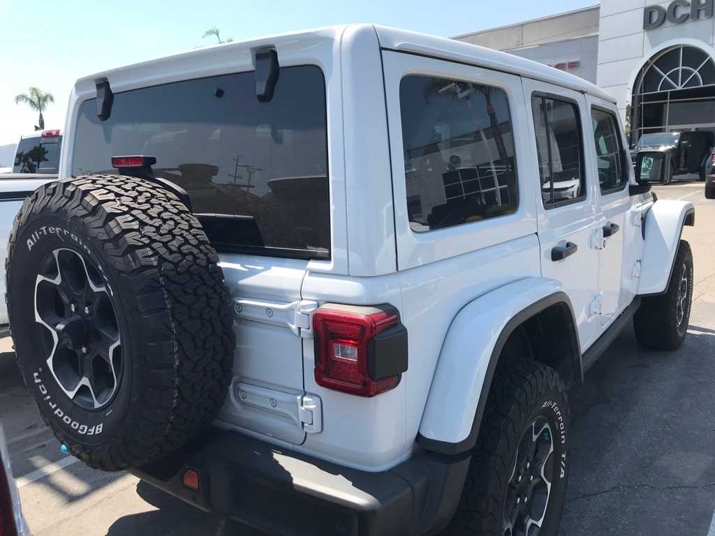 Thumbnail: 2022 Jeep Wrangler - 5