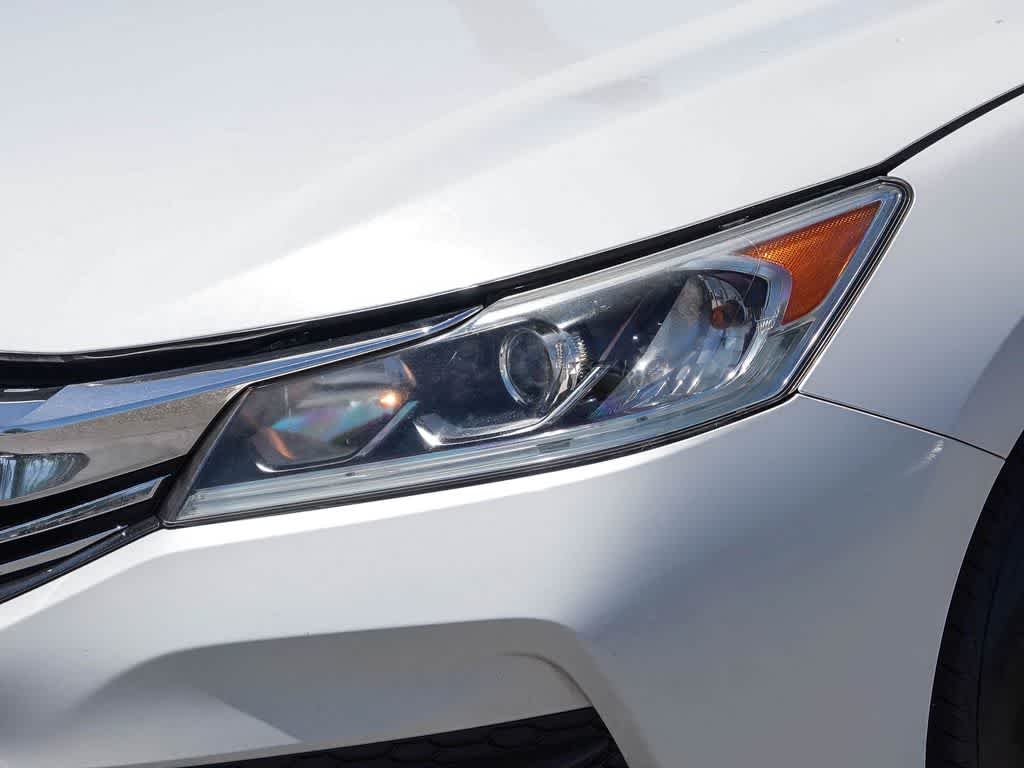 Thumbnail: 2016 Honda Accord - 8