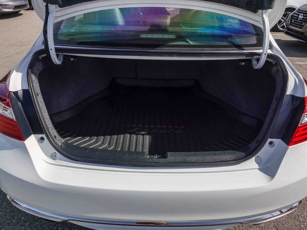 Thumbnail: 2017 Honda Accord - 25