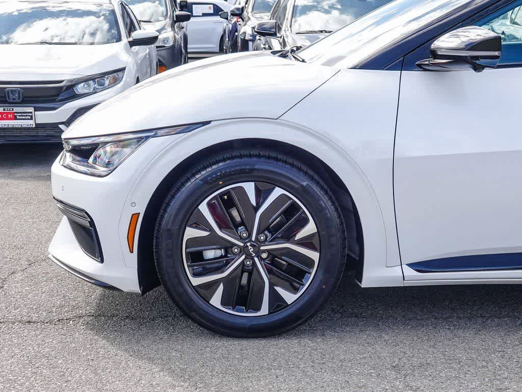 Thumbnail: 2022 Kia EV6 - 9