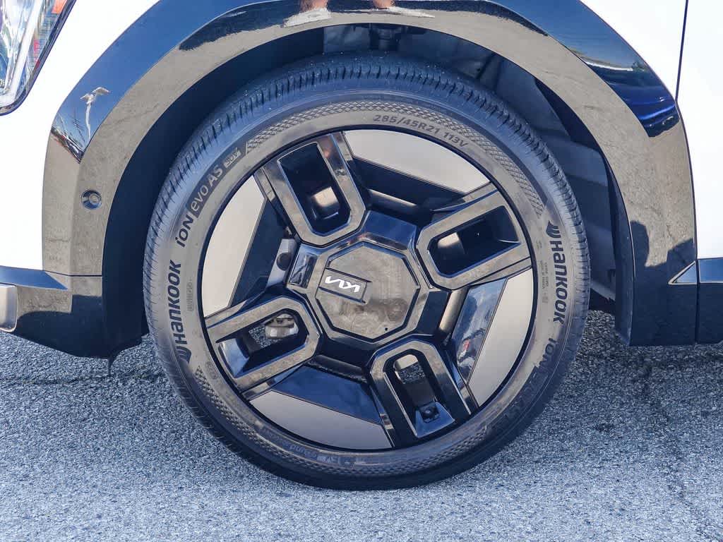 Thumbnail: 2024 Kia EV9 - 9