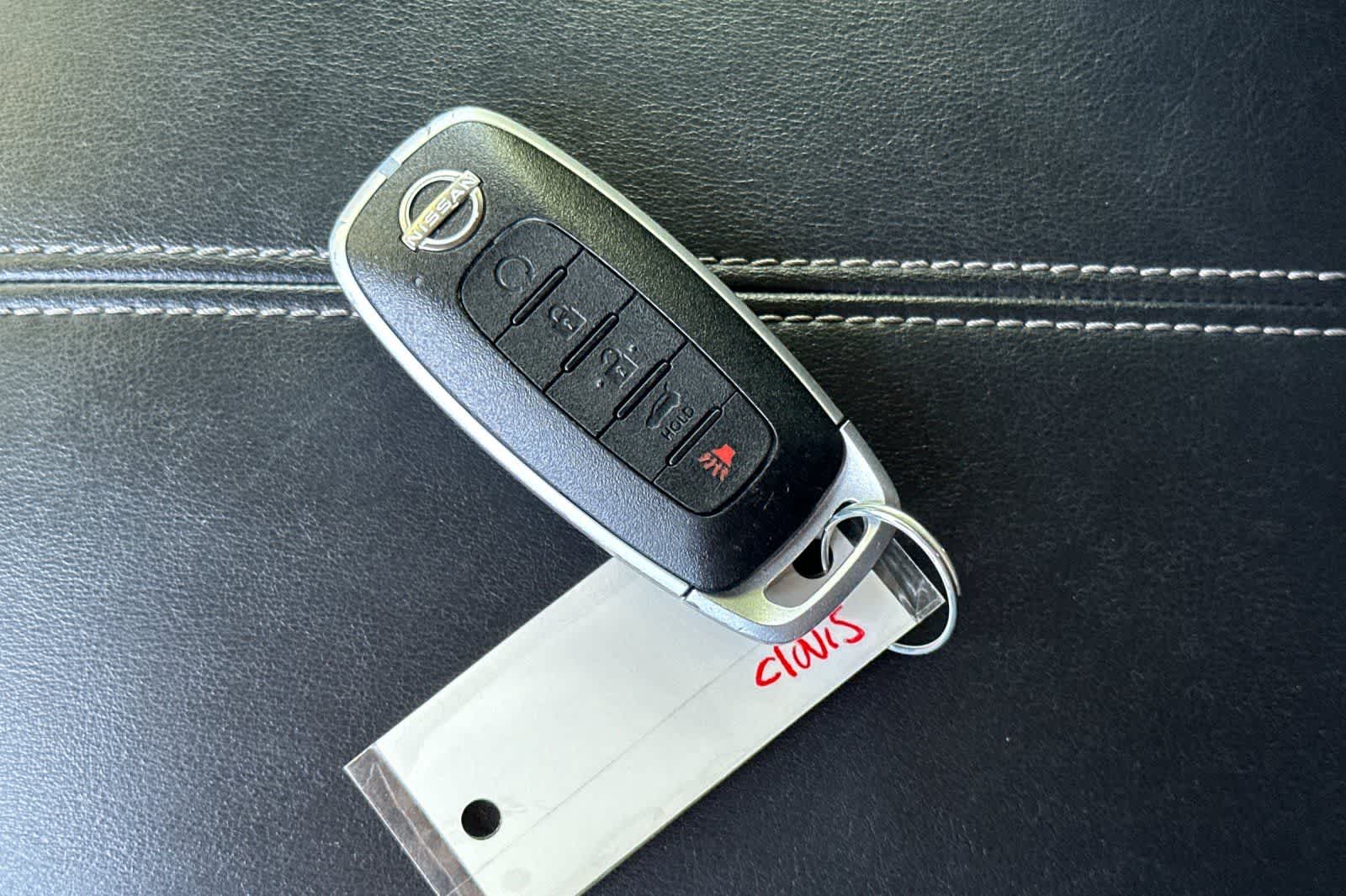 Thumbnail: 2023 Nissan Pathfinder - 30