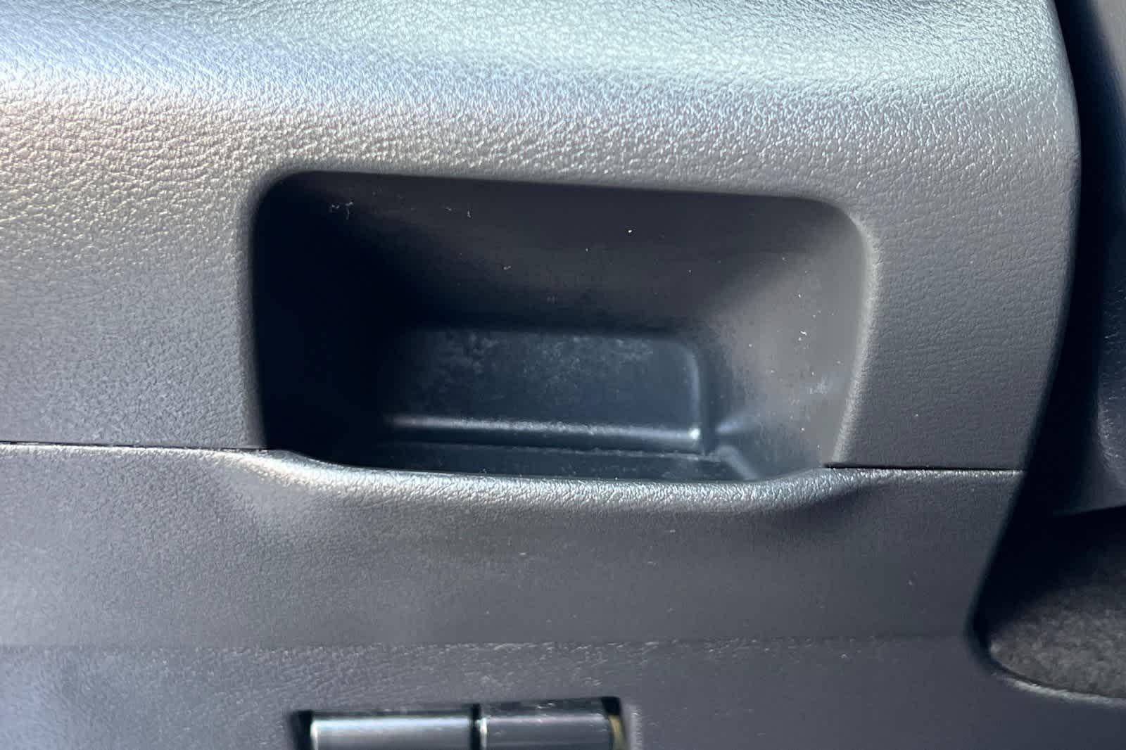 Thumbnail: 2024 Nissan Kicks - 32