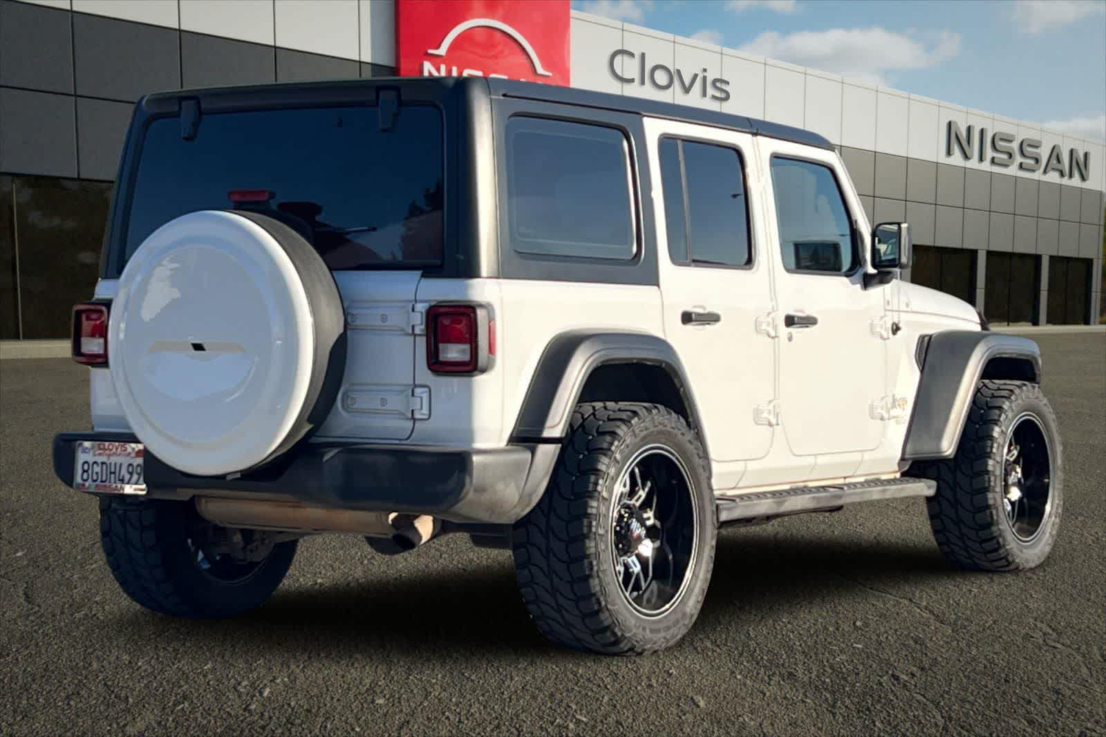 Thumbnail: 2018 Jeep Wrangler - 3