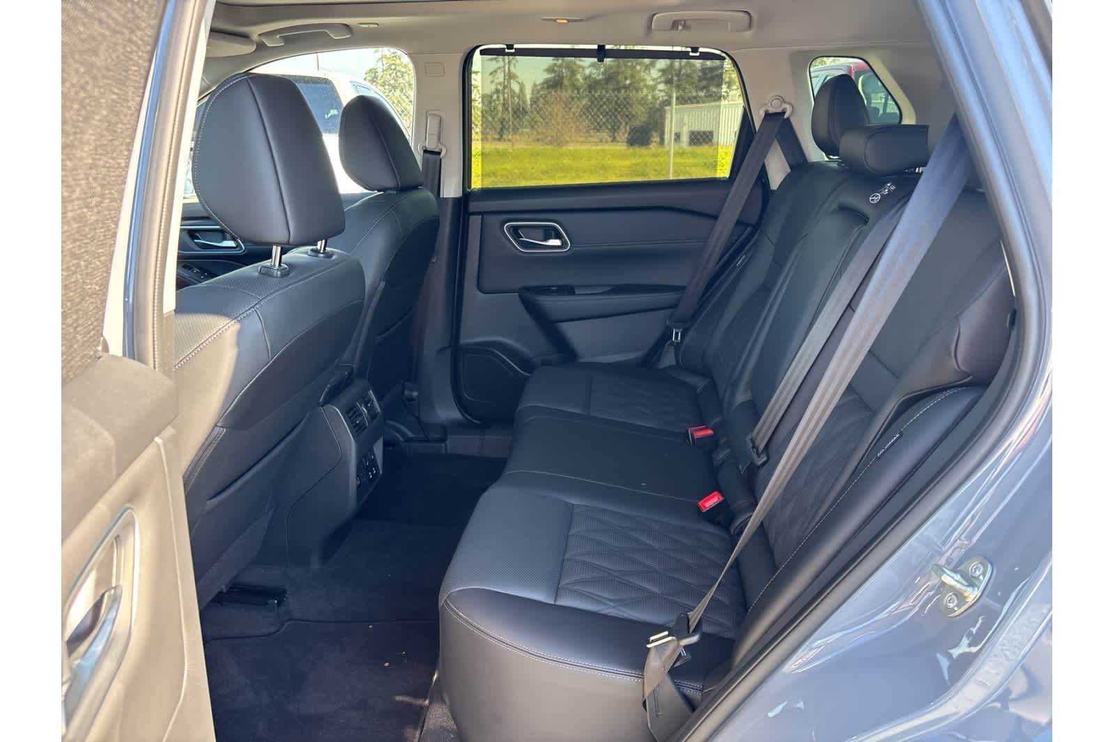 Thumbnail: 2025 Nissan Rogue - 5