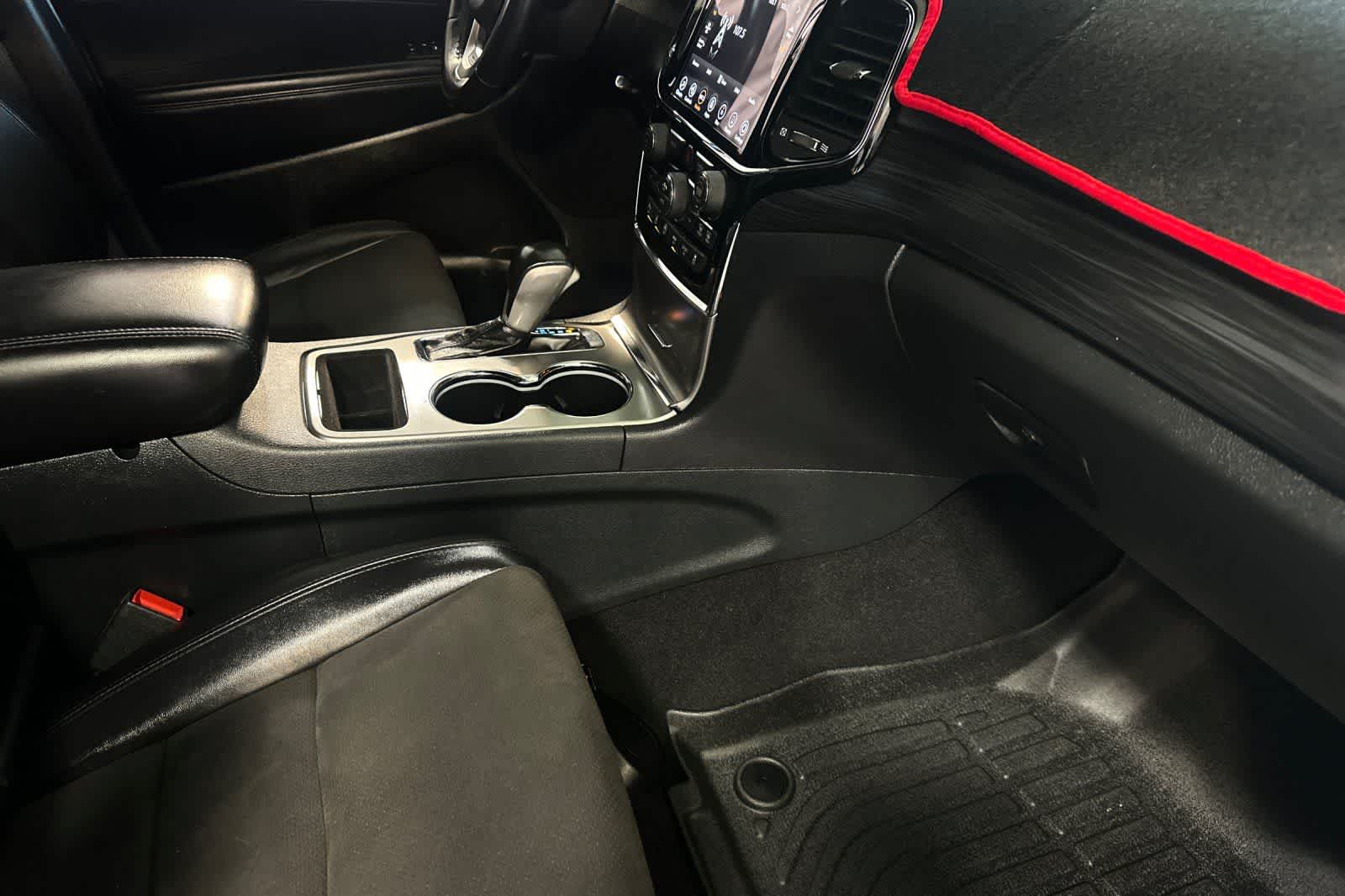 Thumbnail: 2020 Jeep Grand Cherokee - 19