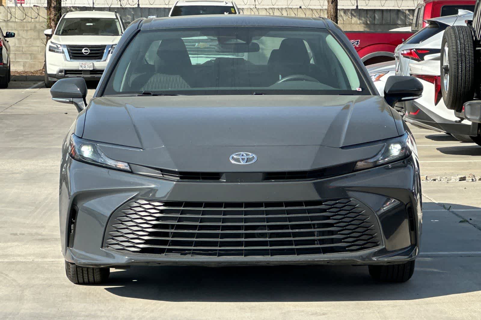 Thumbnail: 2025 Toyota Camry - 11