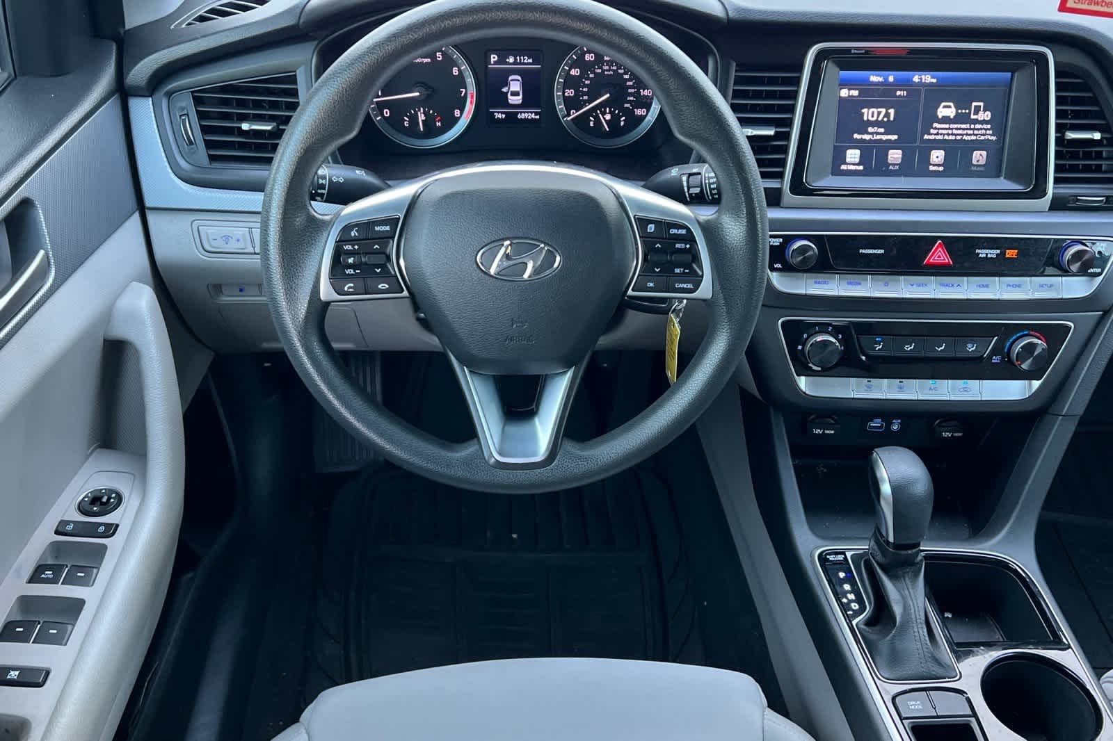 Thumbnail: 2019 Hyundai Sonata - 17