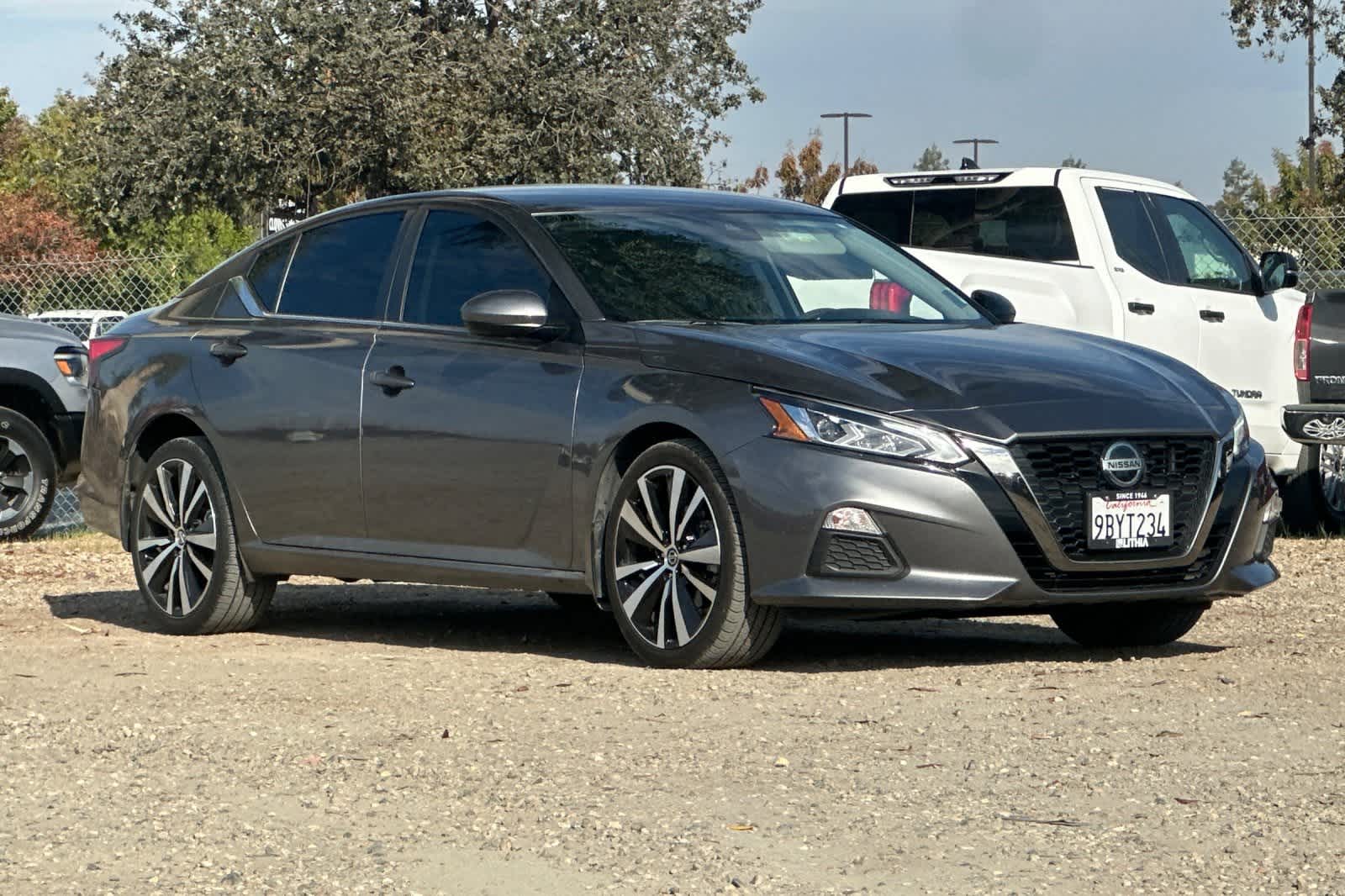 Thumbnail: 2022 Nissan Altima - 10