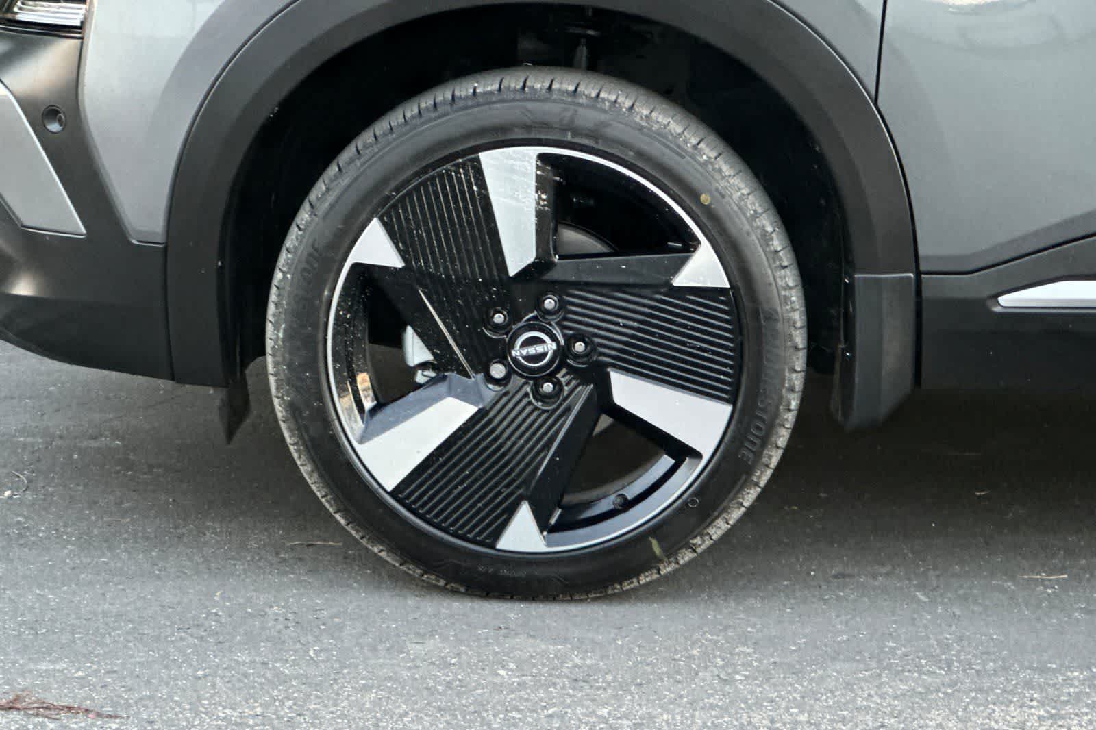 Thumbnail: 2026 Nissan Kicks - 32