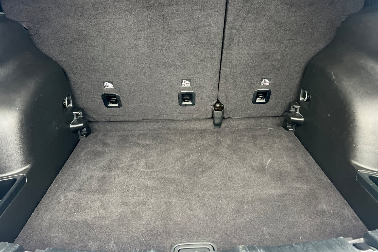 Thumbnail: 2023 Jeep Compass - 17