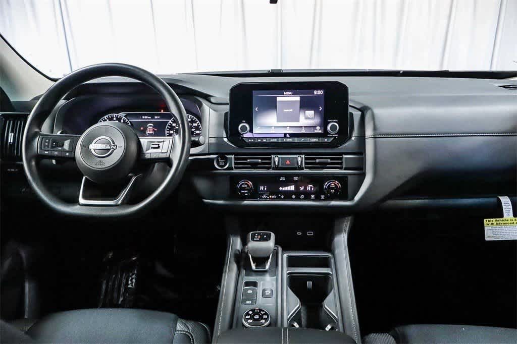 2025 Nissan Pathfinder S 14
