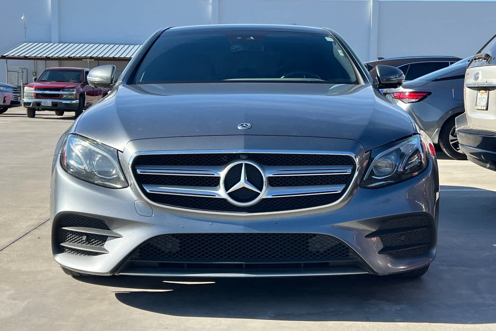 Thumbnail: 2019 Mercedes-Benz E-Class - 11