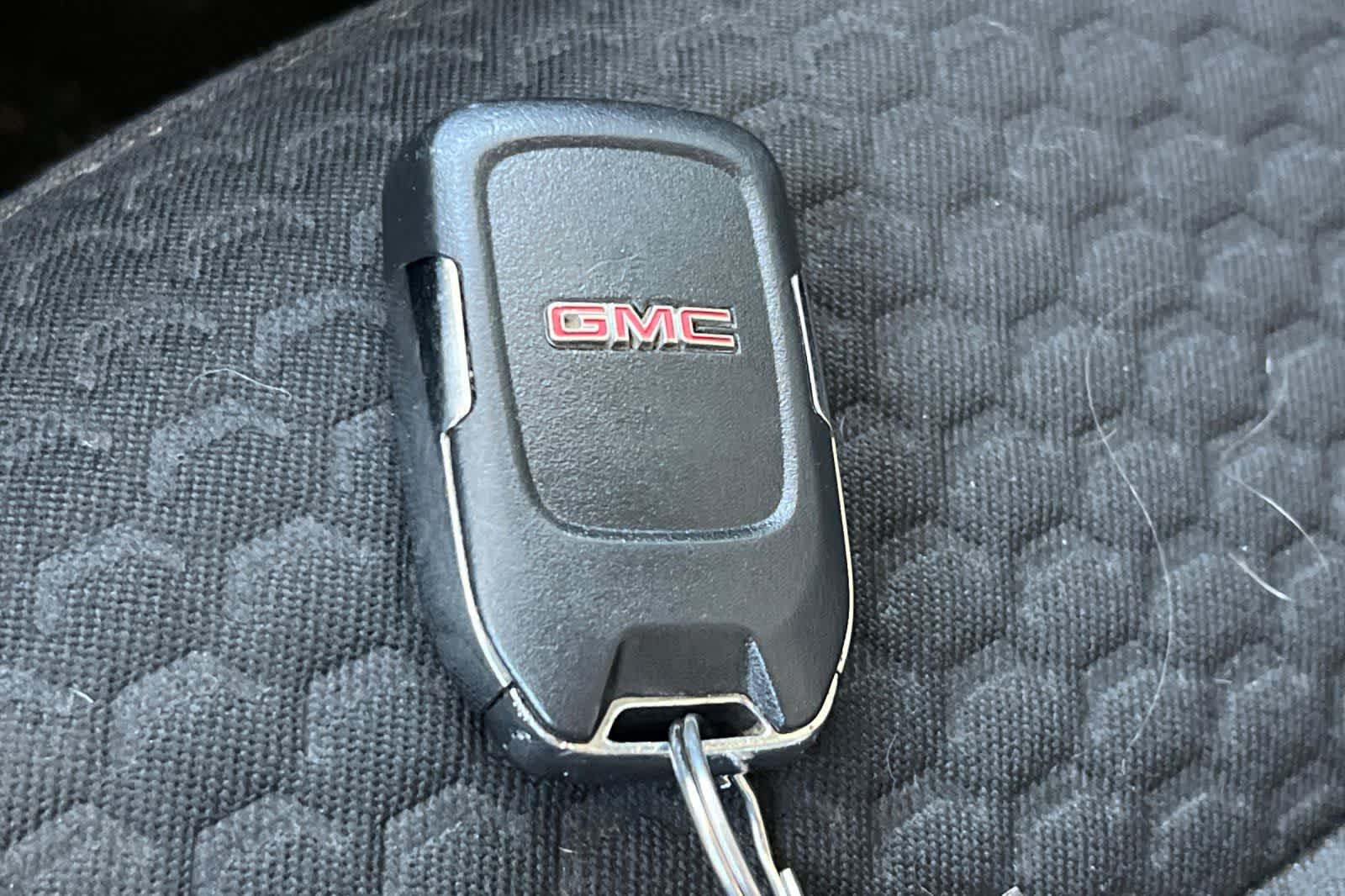 Thumbnail: 2018 GMC Acadia - 28
