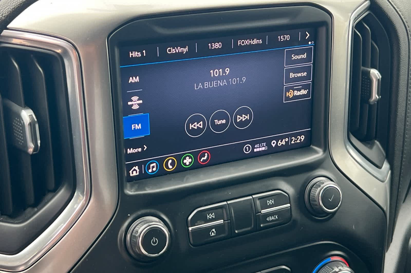 Thumbnail: 2020 Chevrolet Silverado 2500 - 21