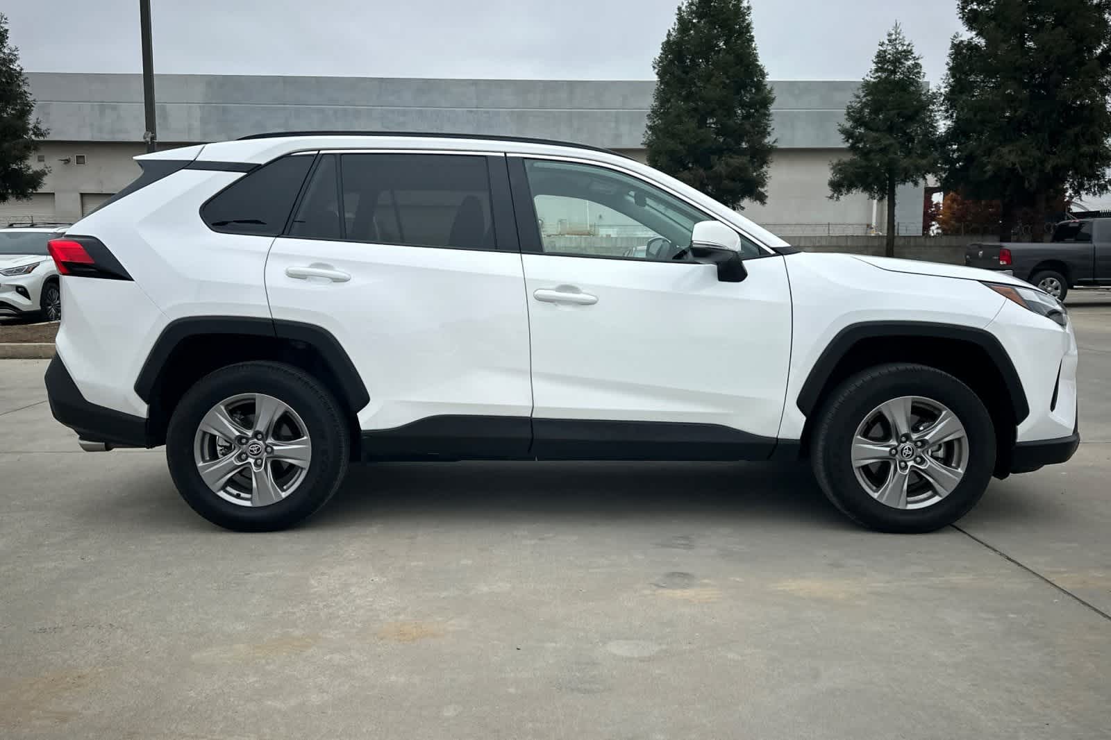 Thumbnail: 2025 Toyota RAV4 - 9