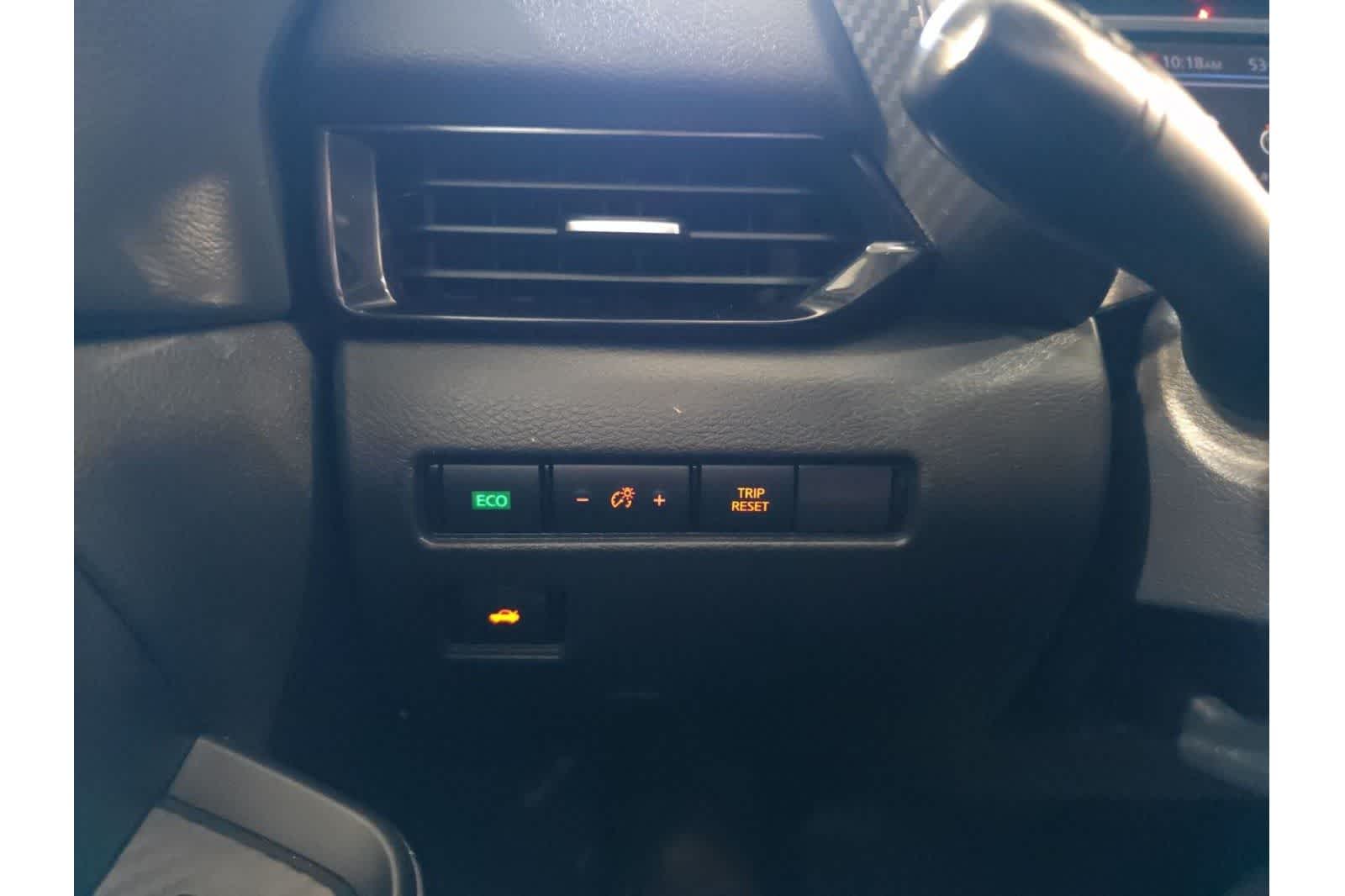 Thumbnail: 2023 Nissan Sentra - 31