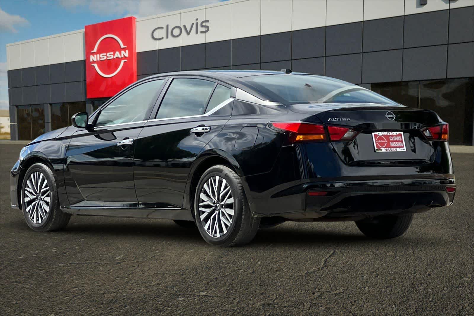 Thumbnail: 2025 Nissan Altima - 7