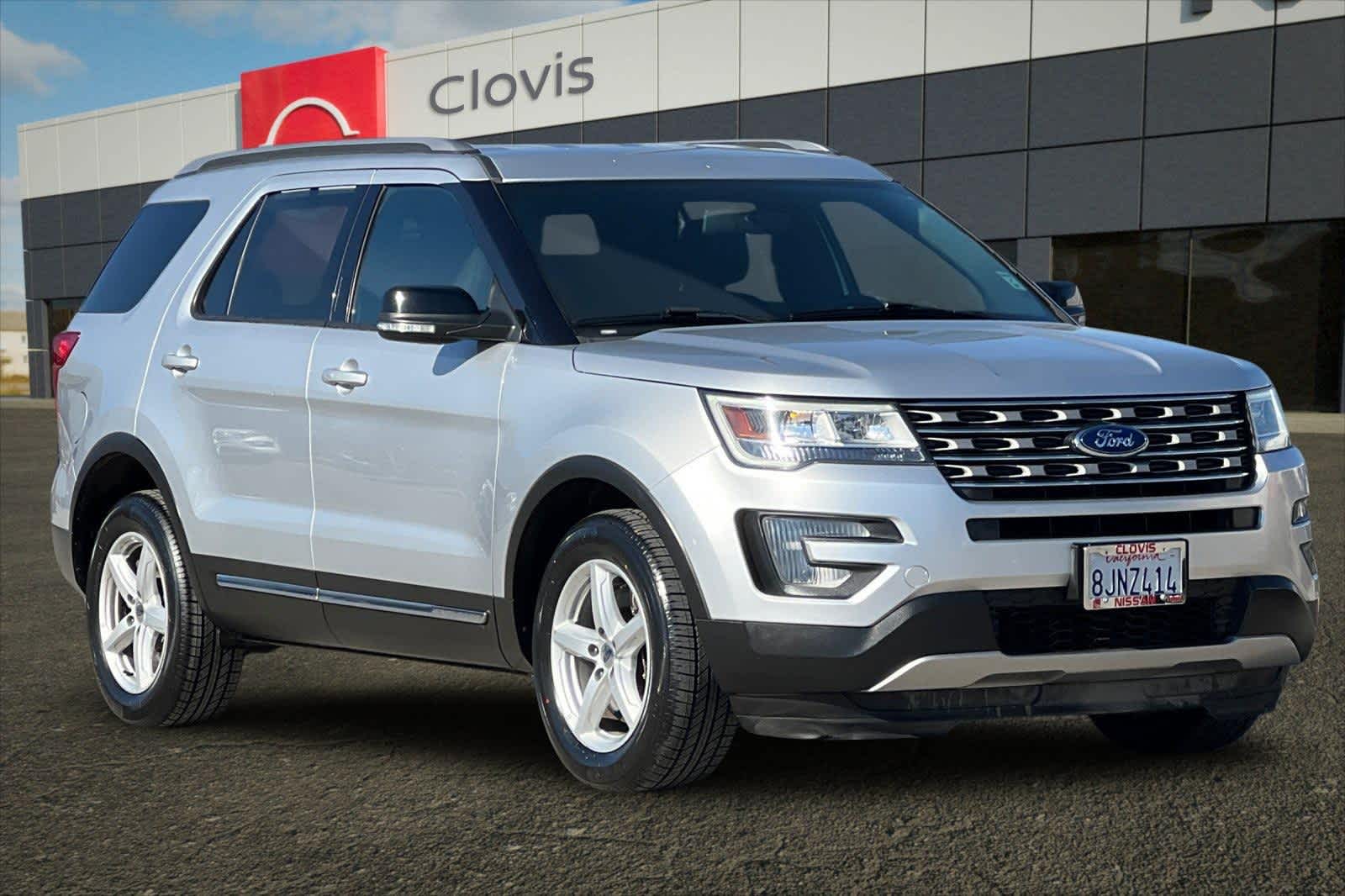 Thumbnail: 2017 Ford Explorer - 10