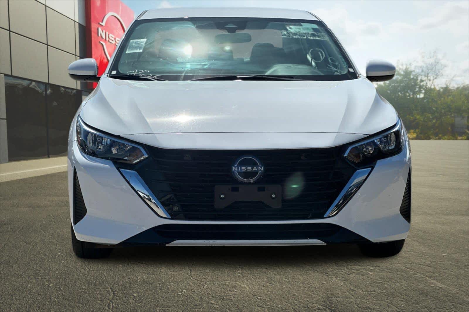 Thumbnail: 2025 Nissan Sentra - 11