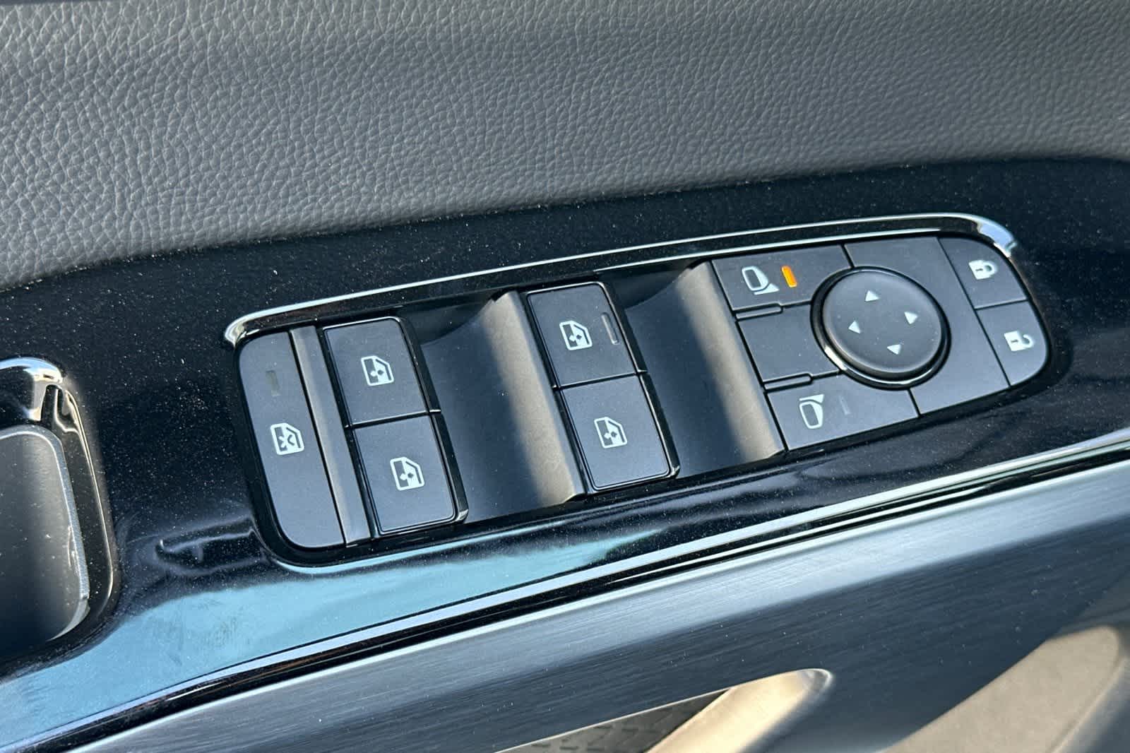 Thumbnail: 2025 Nissan Pathfinder - 14