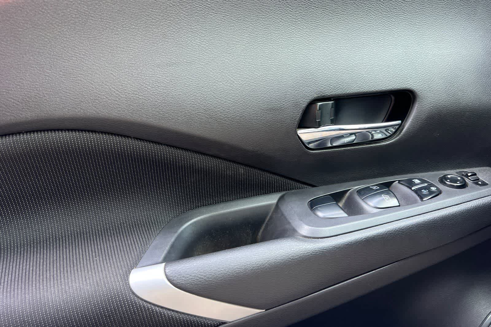 Thumbnail: 2023 Nissan Kicks - 15