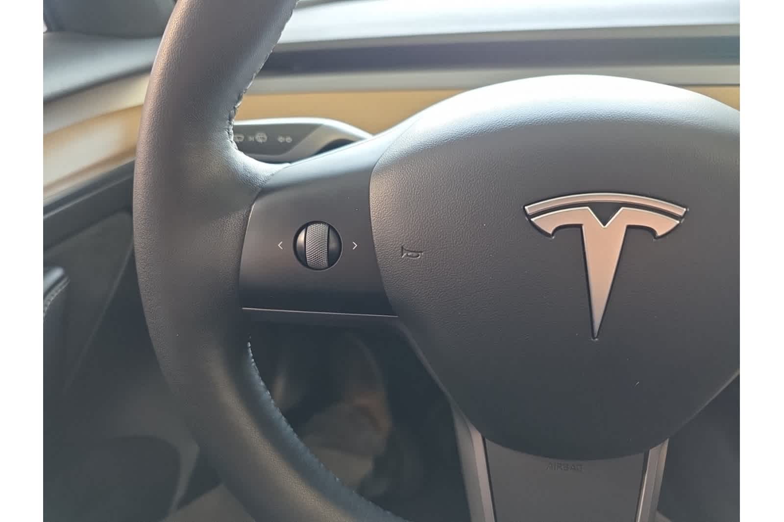 Thumbnail: 2022 Tesla Model 3 - 24