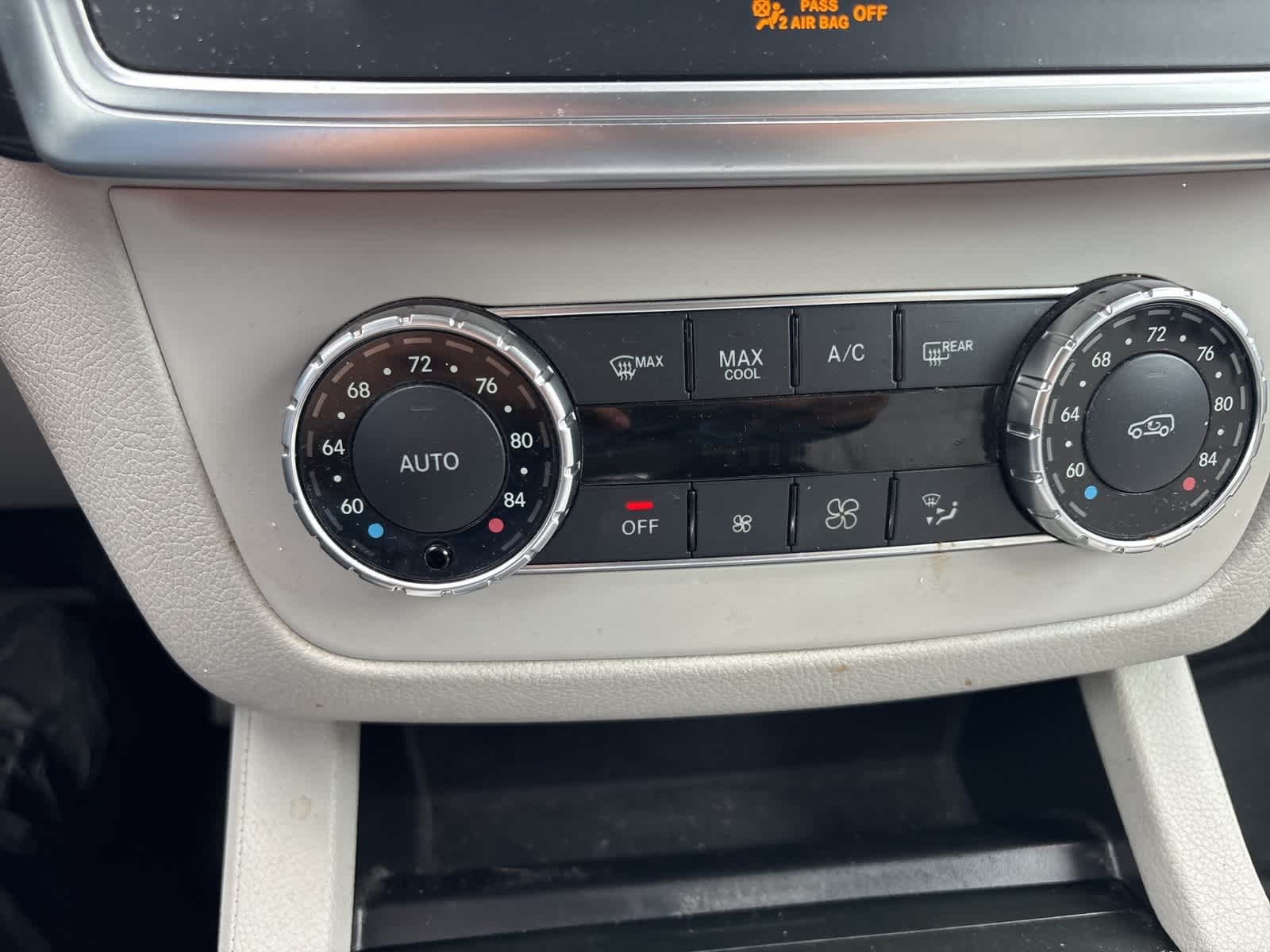 Thumbnail: 2016 Mercedes-Benz GL-Class - 17