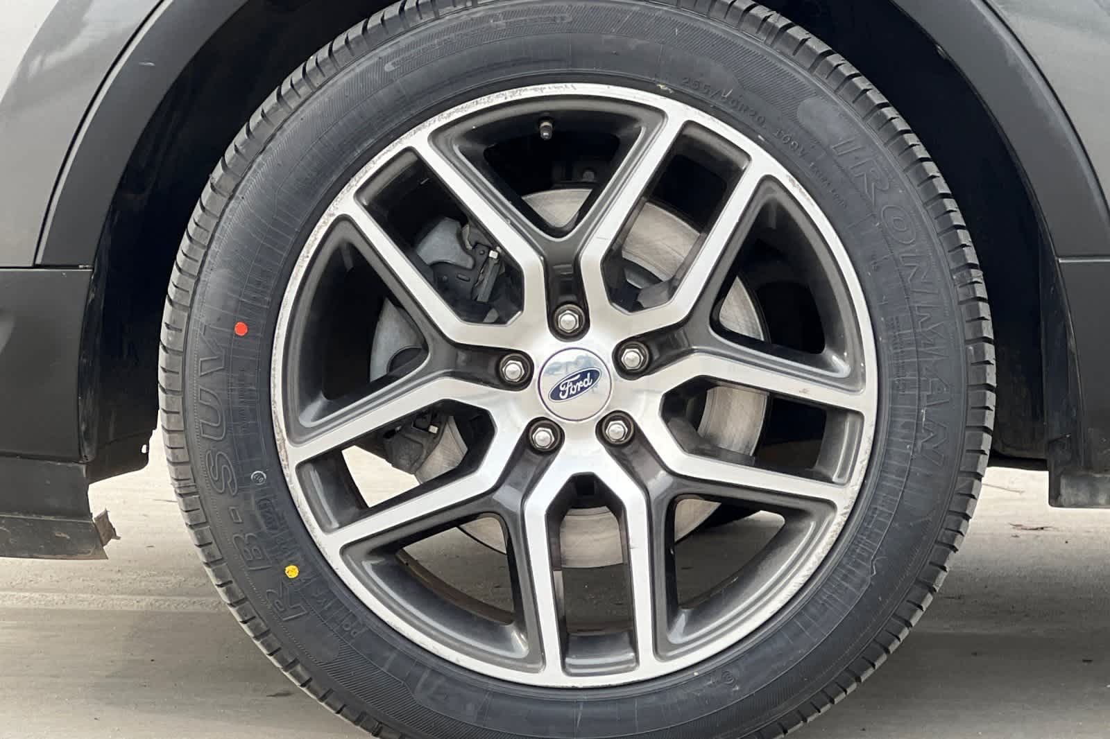 Thumbnail: 2018 Ford Explorer - 38