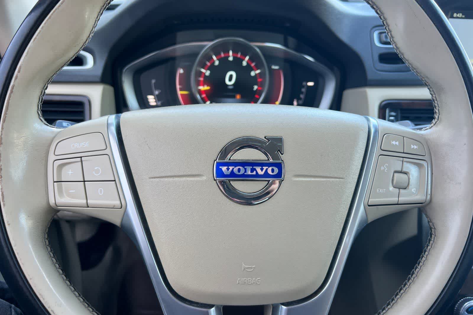 Thumbnail: 2015 Volvo S80 - 25