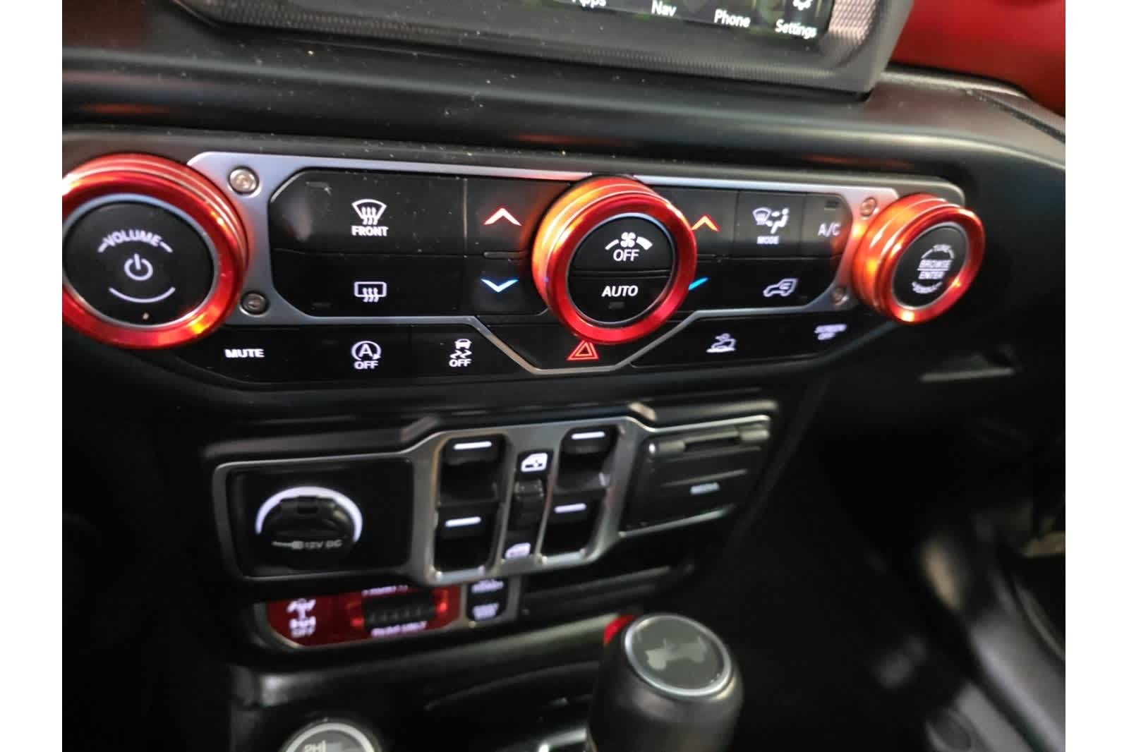 Thumbnail: 2022 Jeep Wrangler - 23