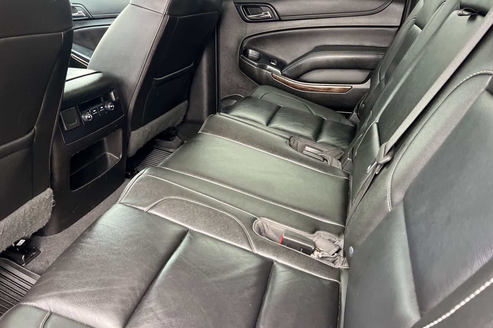 Thumbnail: 2019 Chevrolet Suburban - 5