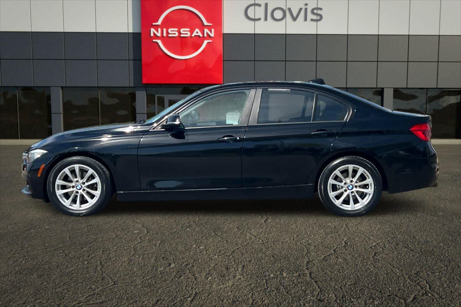 Thumbnail: 2016 BMW 3 Series - 6