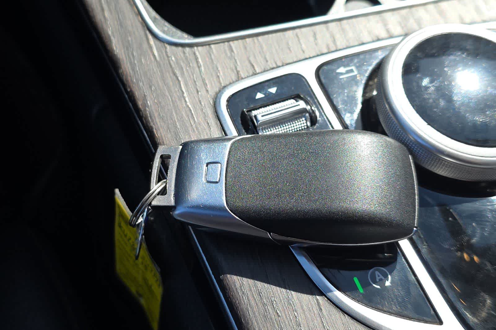 Thumbnail: 2019 Mercedes-Benz C-Class - 24