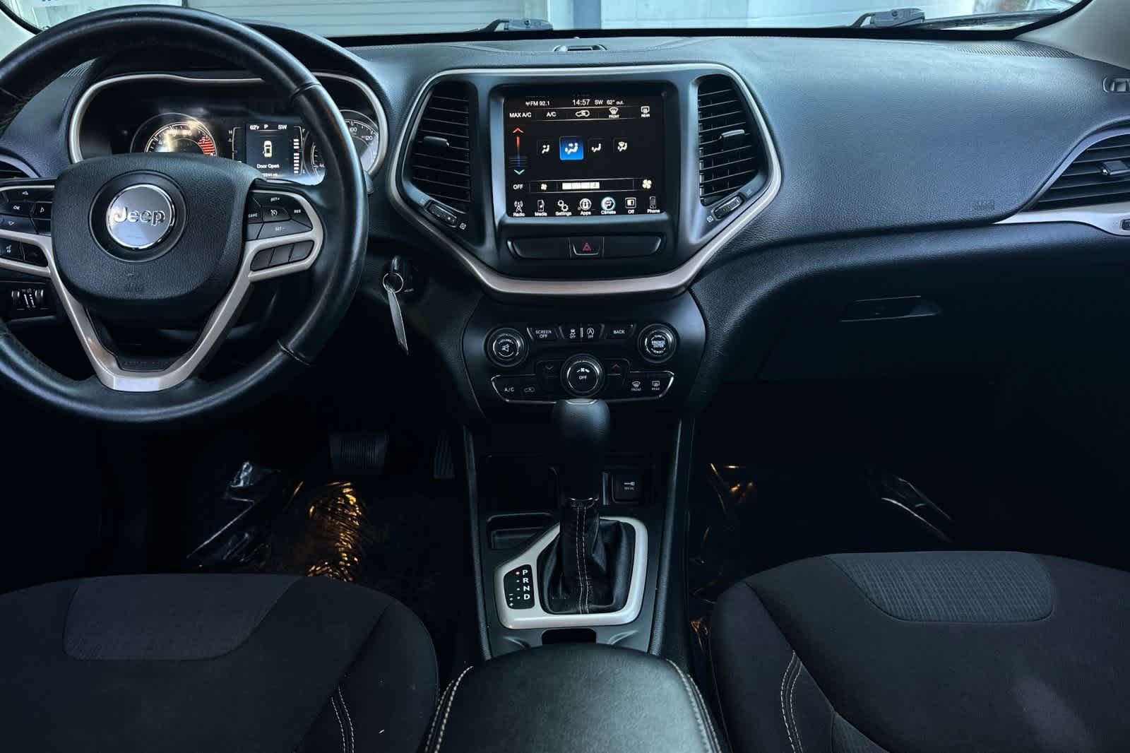 Thumbnail: 2017 Jeep Cherokee - 4