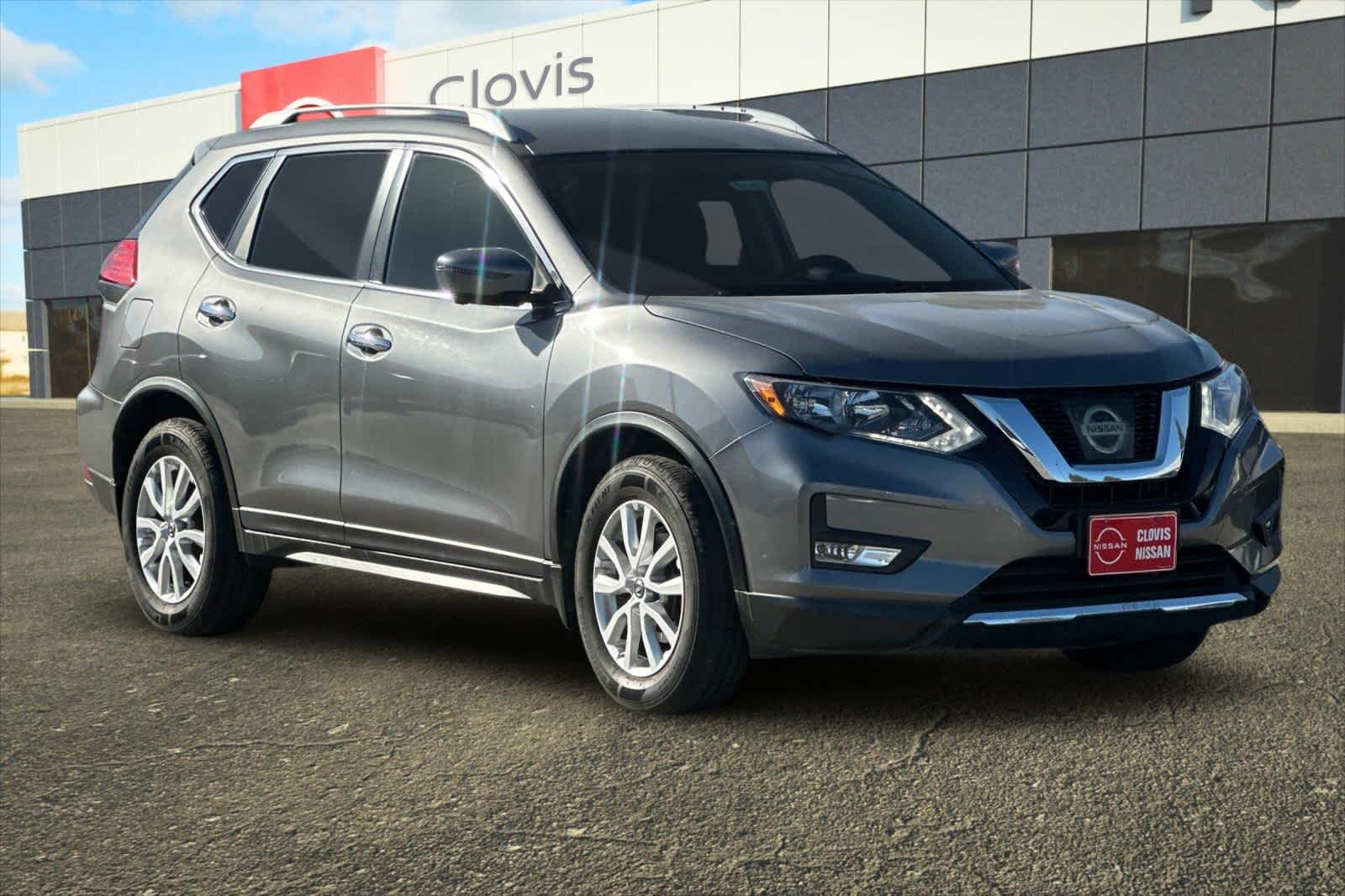Thumbnail: 2017 Nissan Rogue - 10