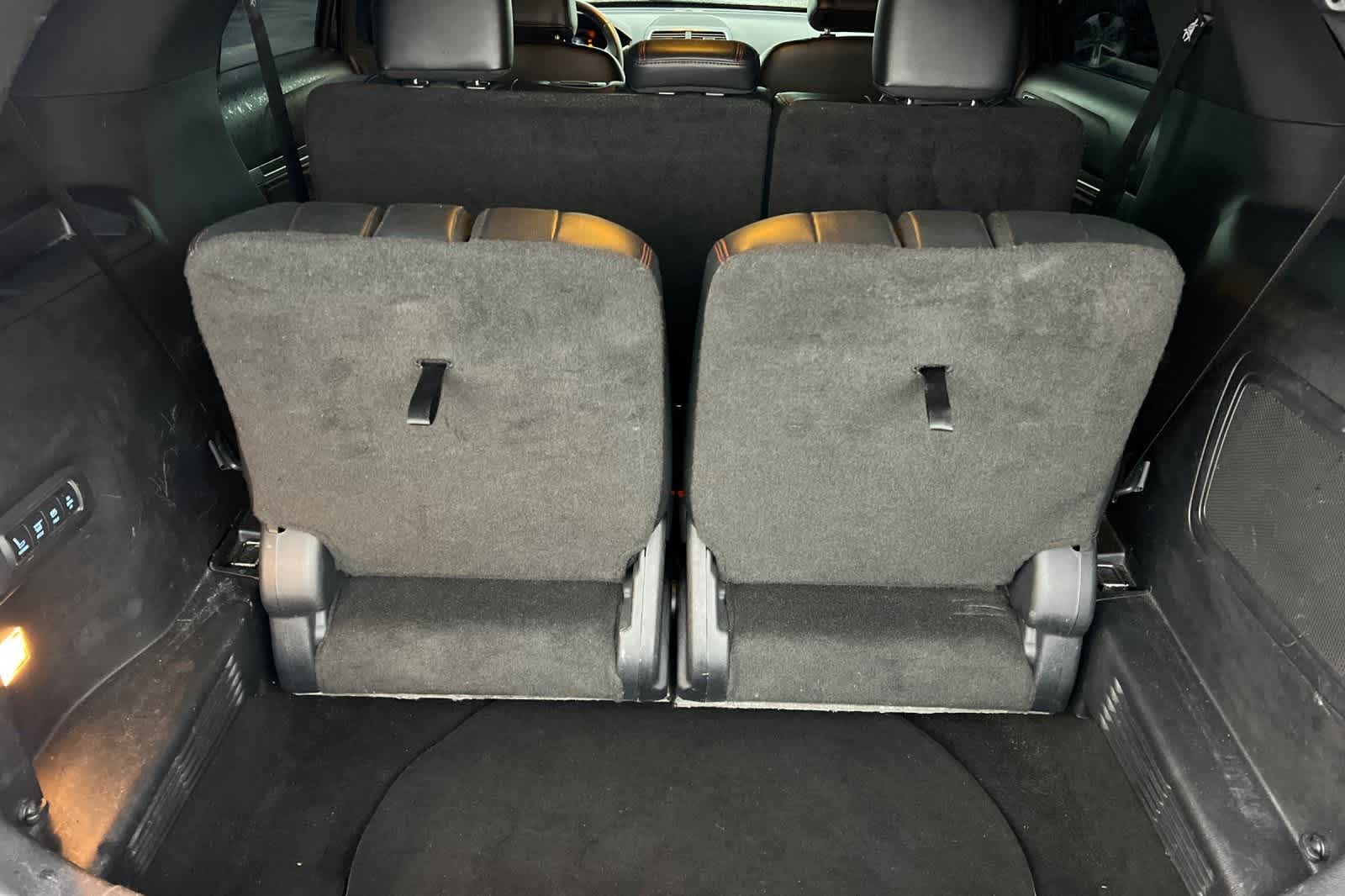 Thumbnail: 2016 Ford Explorer - 16