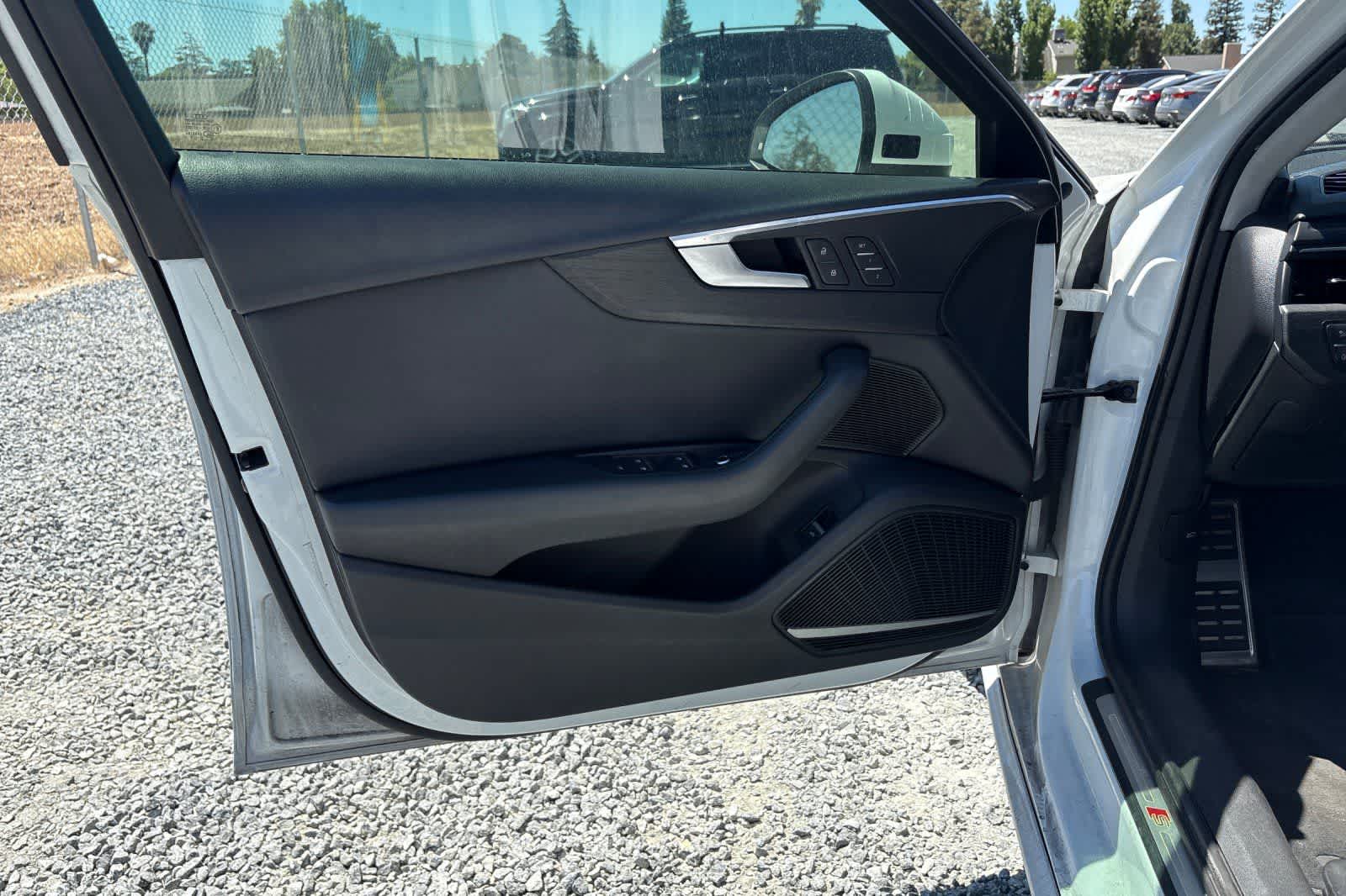 Thumbnail: 2017 Audi A4 - 15