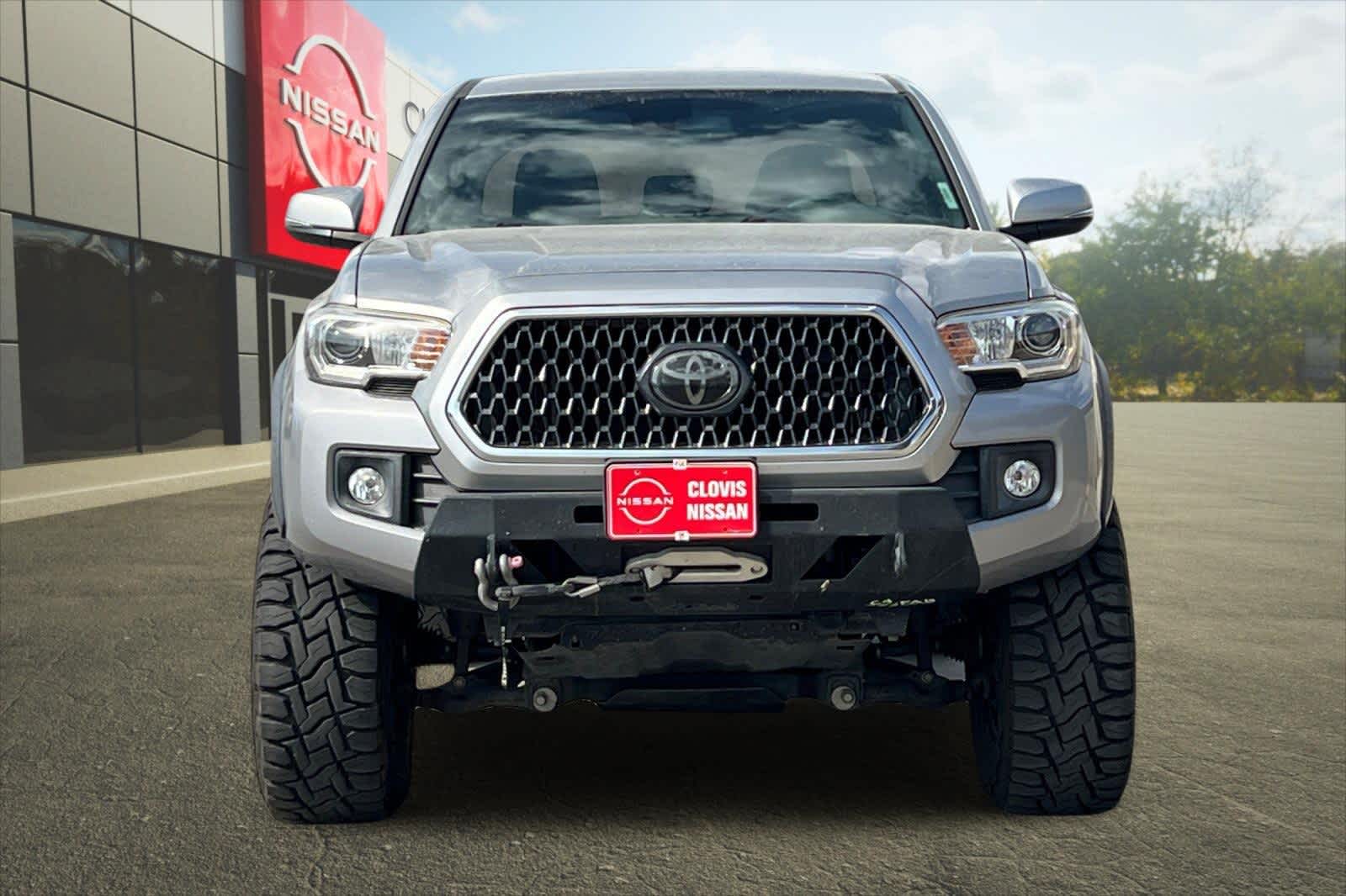 Thumbnail: 2018 Toyota Tacoma - 11