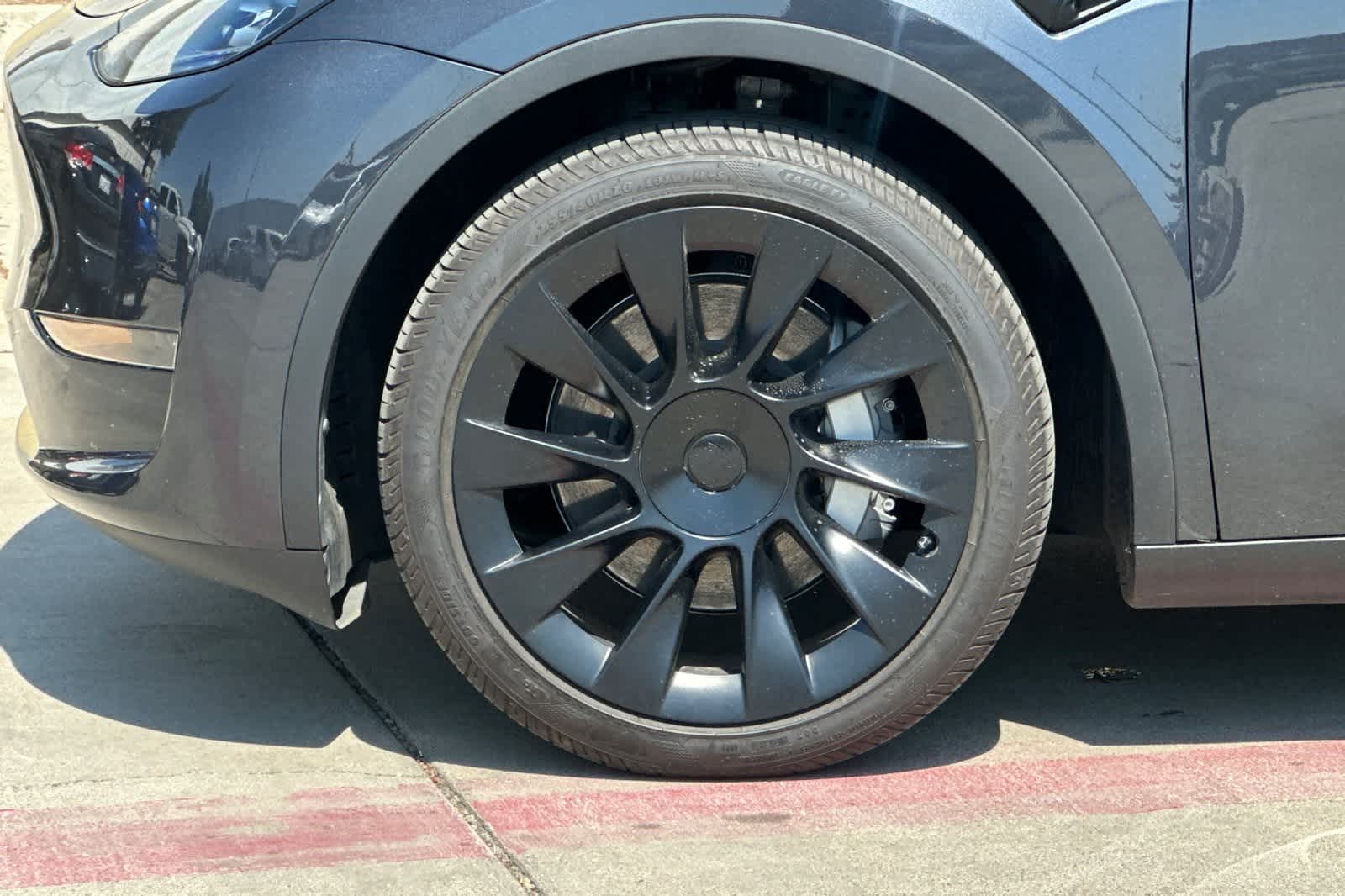 Thumbnail: 2024 Tesla Model Y - 12